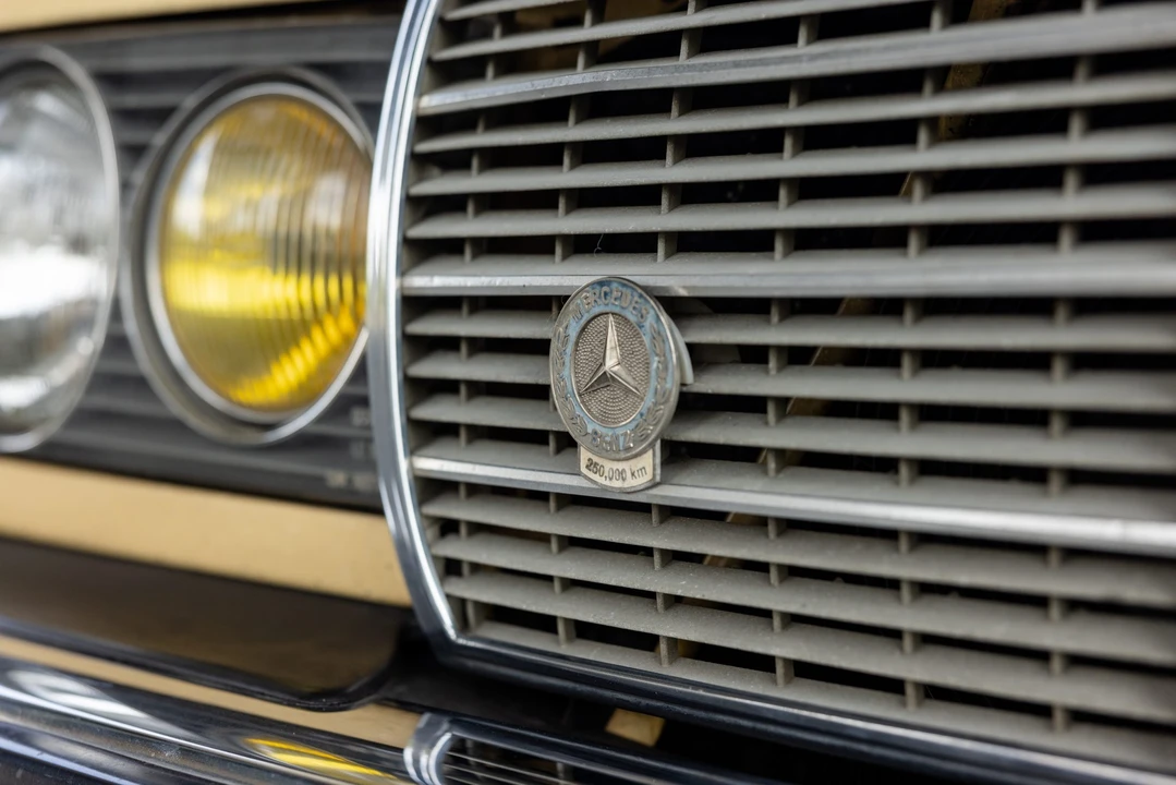 1981 Mercedes-Benz W123 Wagon (S123) - Image 15 of 31