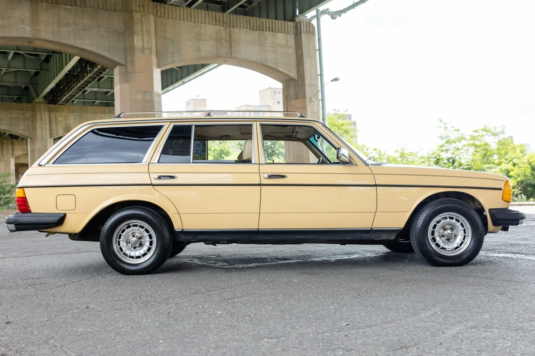 1981 Mercedes-Benz W123 Wagon (S123) - Image 4 of 31