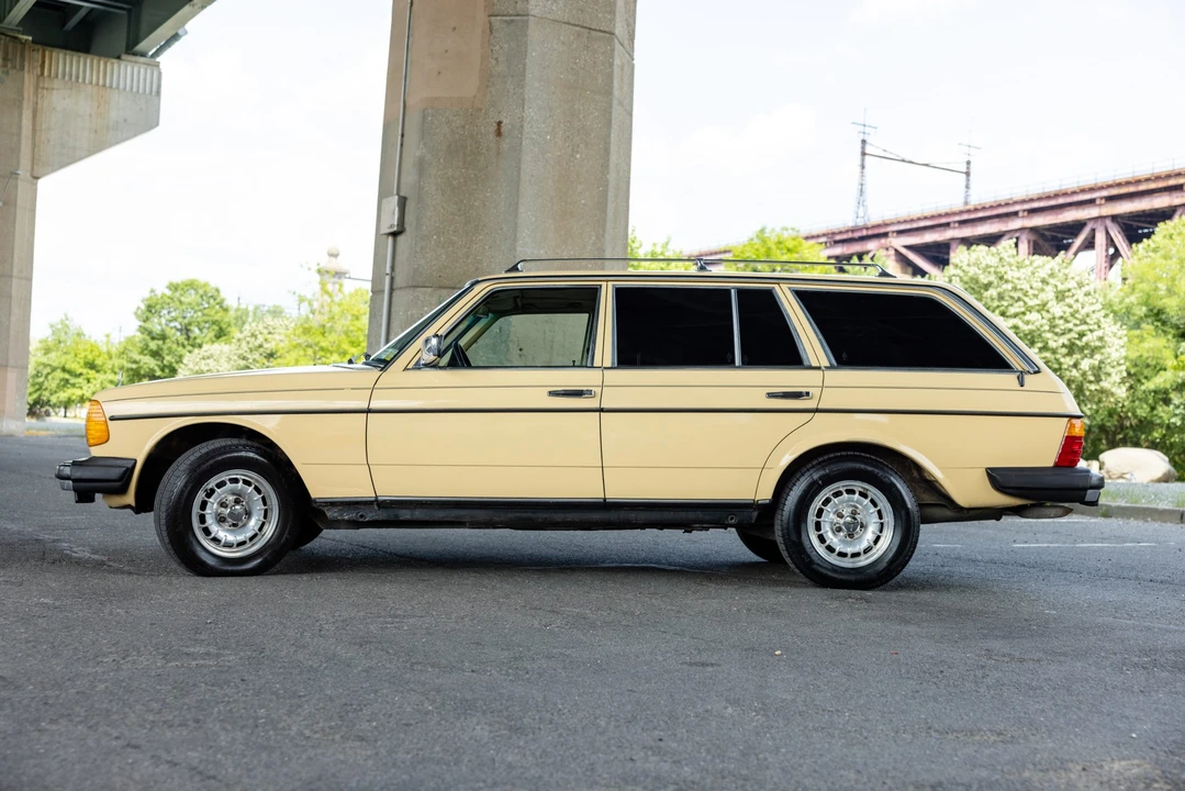 1981 Mercedes-Benz W123 Wagon (S123) - Image 8 of 31