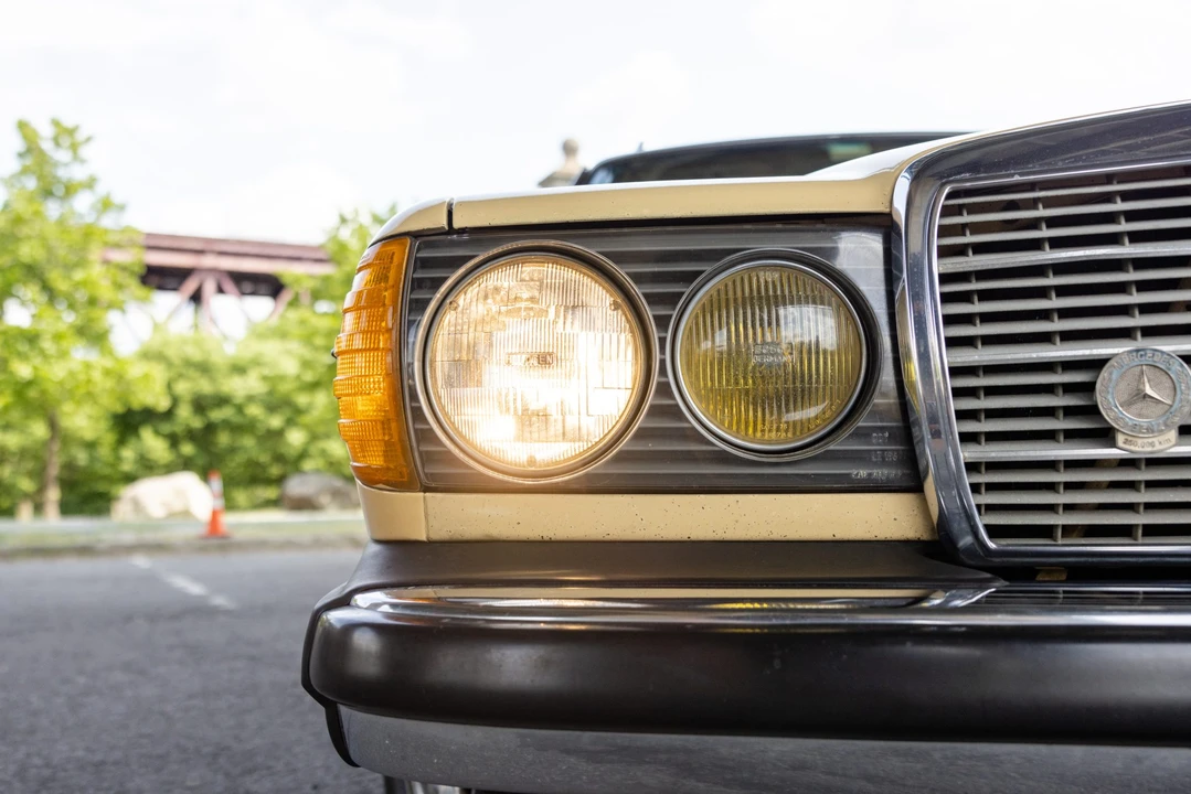 1981 Mercedes-Benz W123 Wagon (S123) - Image 16 of 31