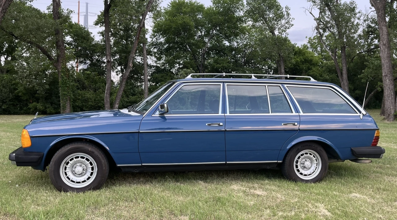 1981 Mercedes-Benz W123 Wagon (S123) - Image 14 of 31