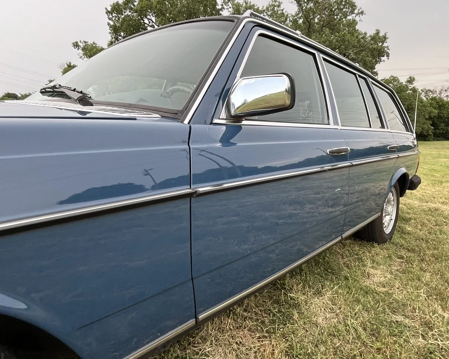 1981 Mercedes-Benz W123 Wagon (S123) - Image 16 of 31