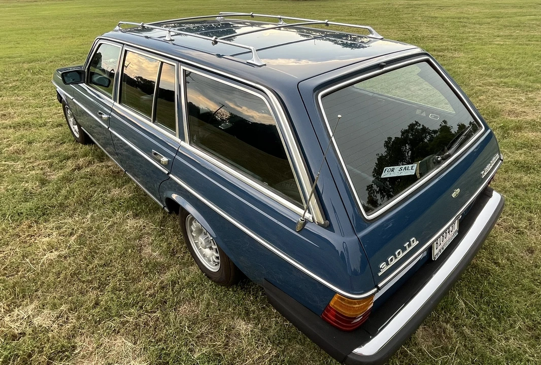 1981 Mercedes-Benz W123 Wagon (S123) - Image 13 of 31