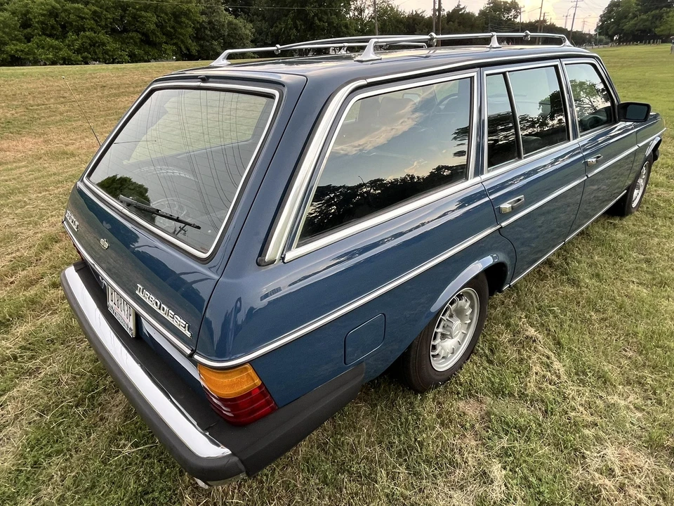 1981 Mercedes-Benz W123 Wagon (S123) - Image 11 of 31