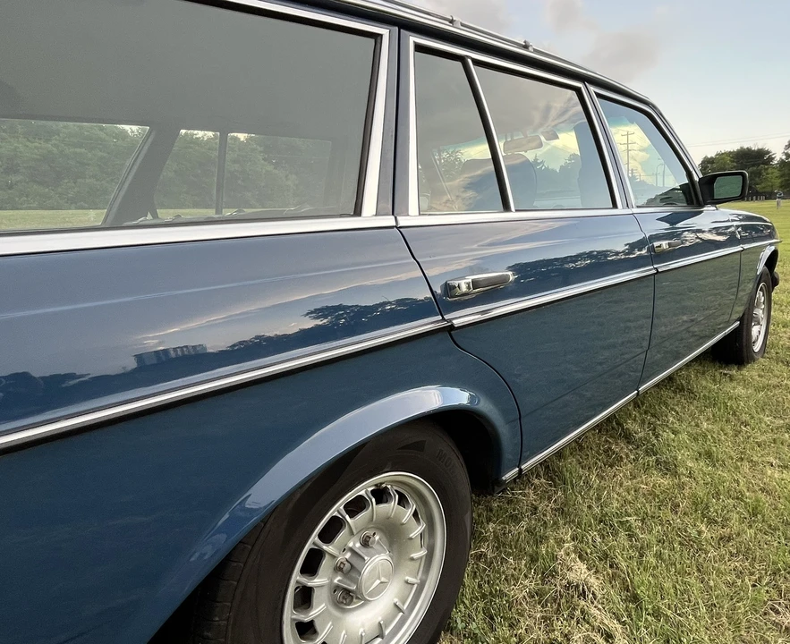 1981 Mercedes-Benz W123 Wagon (S123) - Image 15 of 31