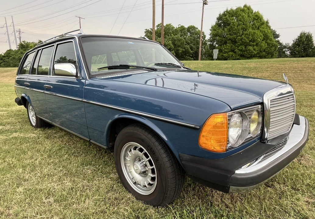 1981 Mercedes-Benz W123 Wagon (S123) - Image 9 of 31