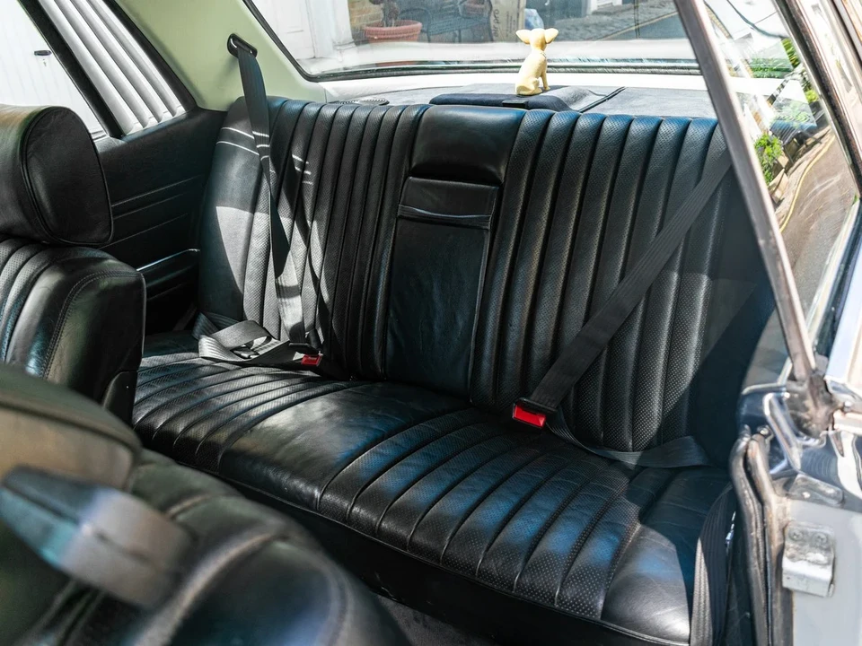 1981 Mercedes-Benz C107 SLC - Image 14 of 30