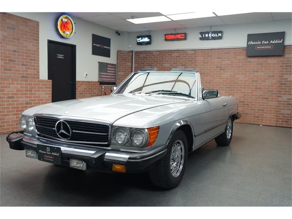 1981 Mercedes-Benz W126 S-Class Sedan - Image 2 of 31
