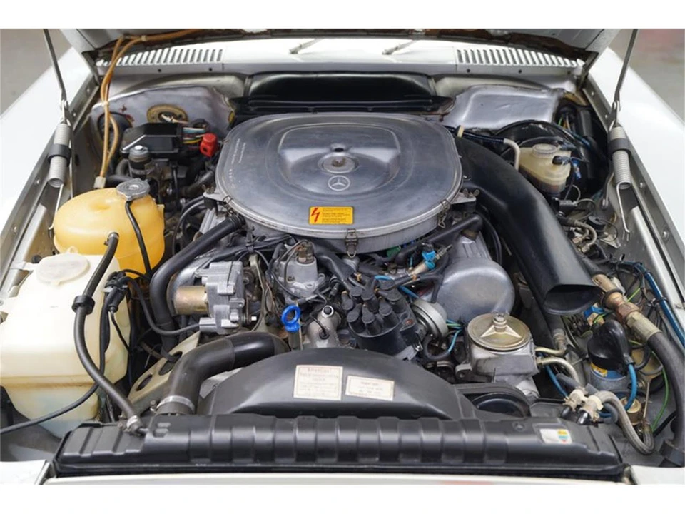 1981 Mercedes-Benz W126 S-Class Sedan - Image 13 of 31