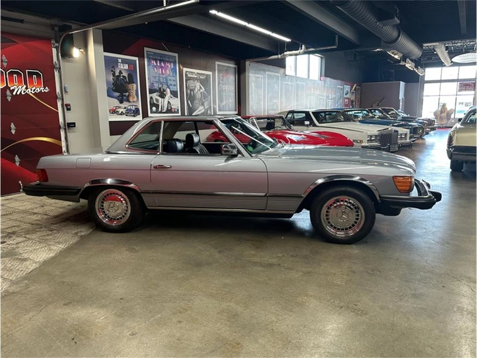1981 Mercedes-Benz W126 S-Class Sedan - Image 8 of 31