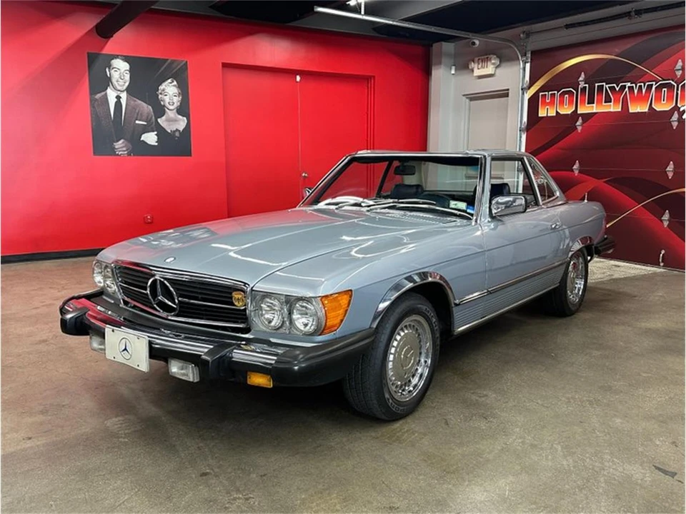 1981 Mercedes-Benz W126 S-Class Sedan - Image 2 of 31