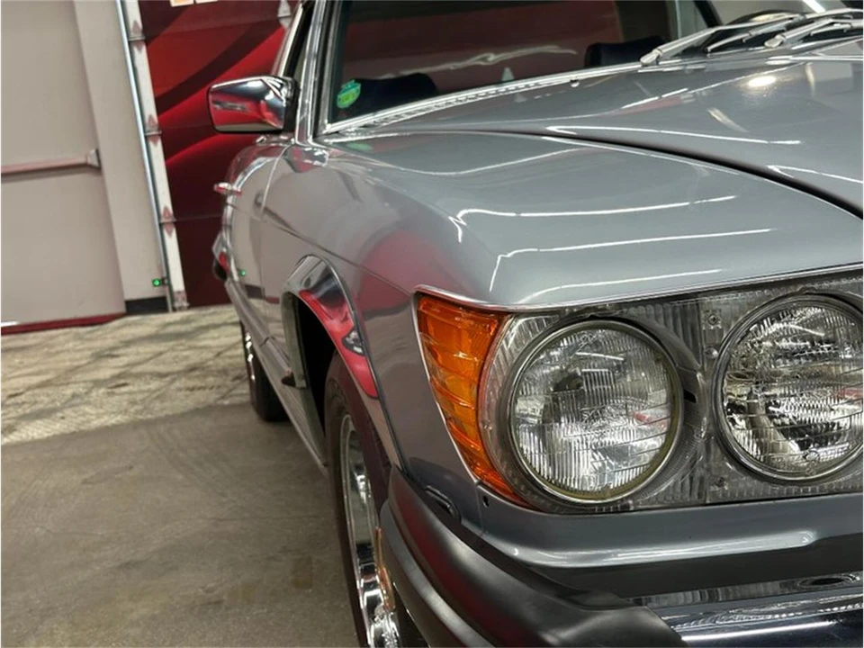 1981 Mercedes-Benz W126 S-Class Sedan - Image 24 of 31