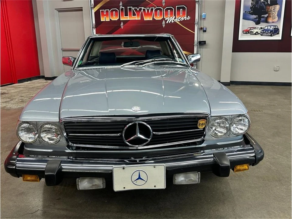 1981 Mercedes-Benz W126 S-Class Sedan - Image 6 of 31