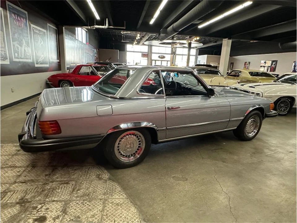 1981 Mercedes-Benz W126 S-Class Sedan - Image 12 of 31