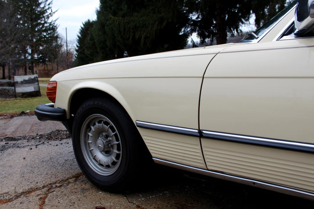 1981 Mercedes-Benz R107 SL-Class - Image 23 of 31