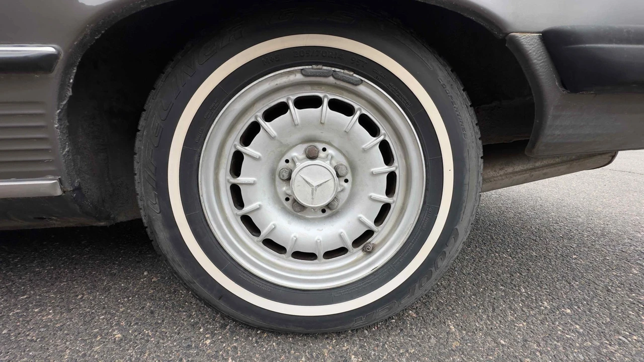 1981 Mercedes-Benz R107 SL-Class - Image 26 of 31