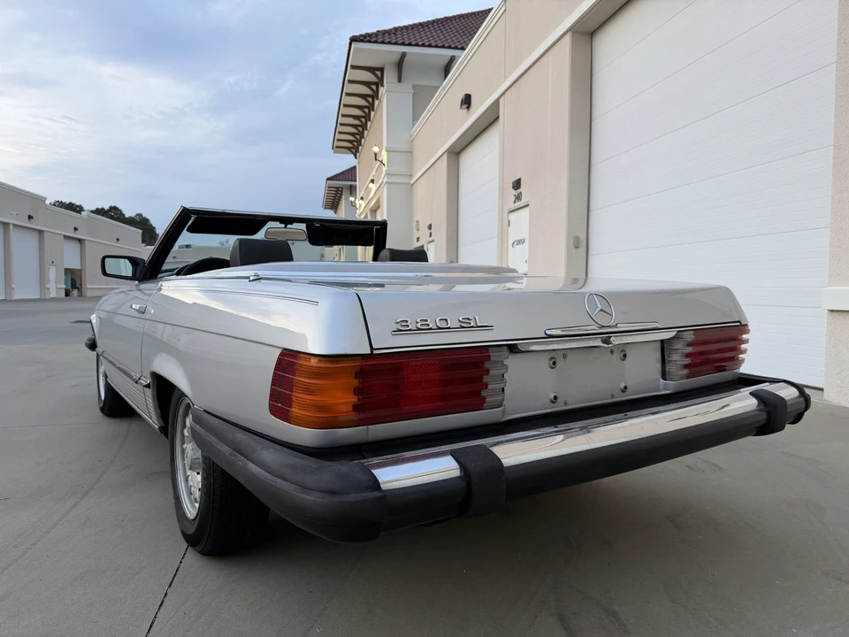 1981 Mercedes-Benz R107 SL-Class - Image 8 of 31