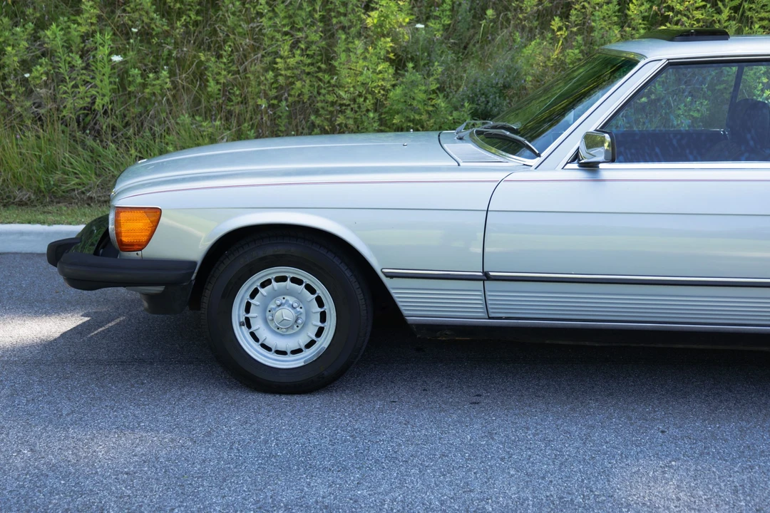 1981 Mercedes-Benz C107 SLC - Image 17 of 31