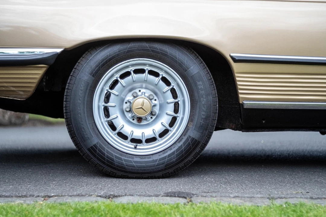 1982 Mercedes-Benz C107 SLC - Image 26 of 30