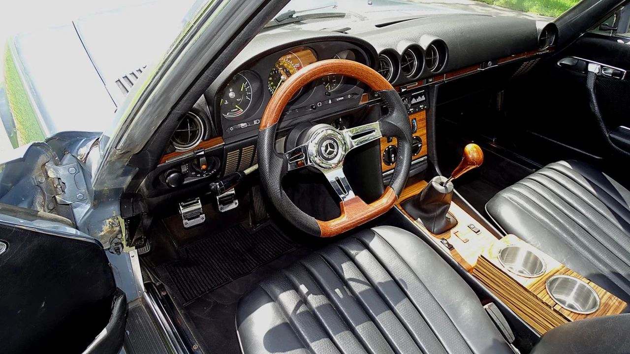 1981 Mercedes-Benz R107 SL-Class - Image 16 of 23