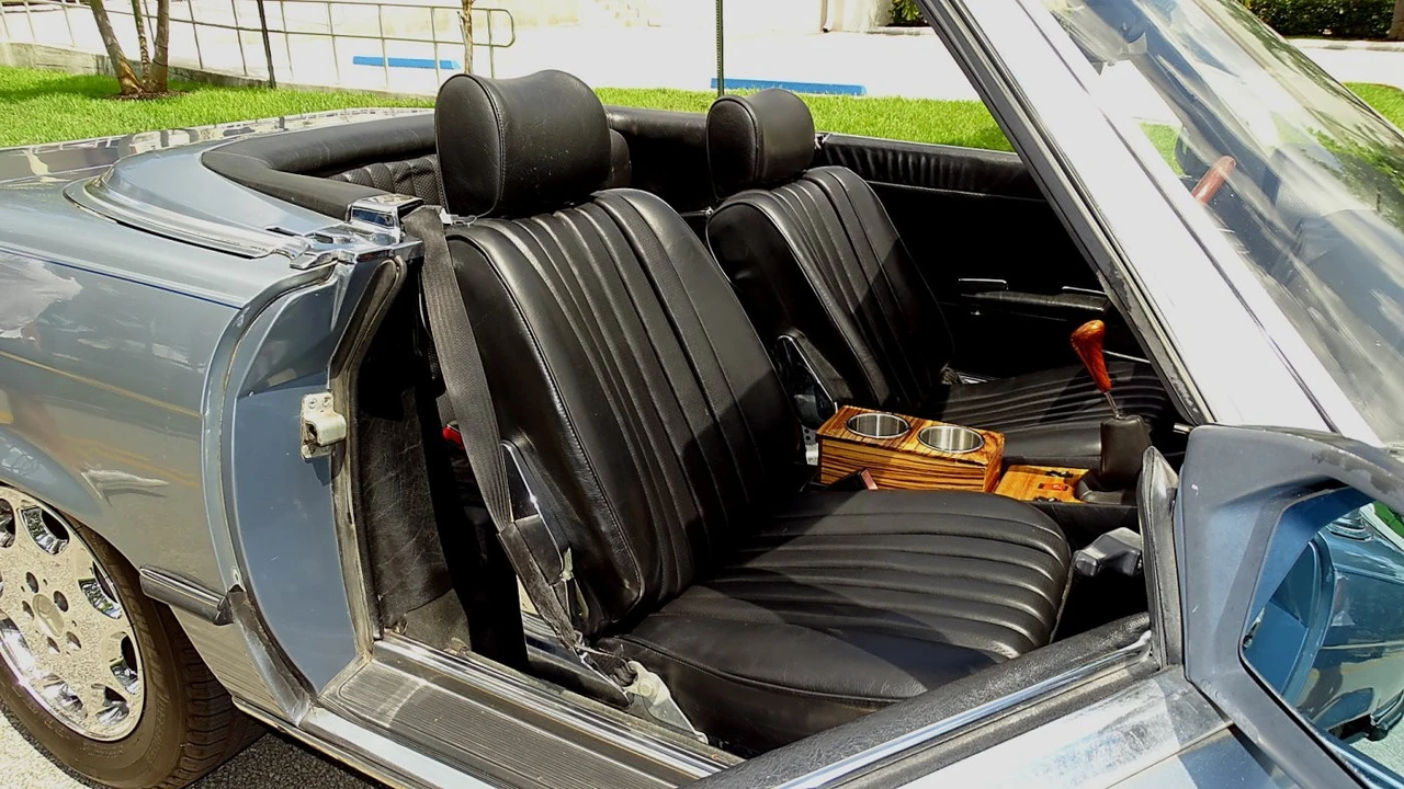 1981 Mercedes-Benz R107 SL-Class - Image 15 of 23