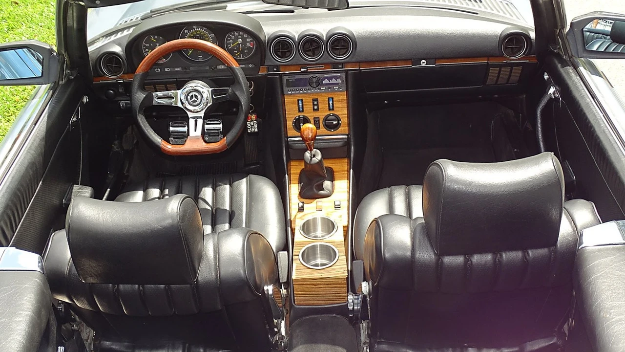 1981 Mercedes-Benz R107 SL-Class - Image 17 of 23