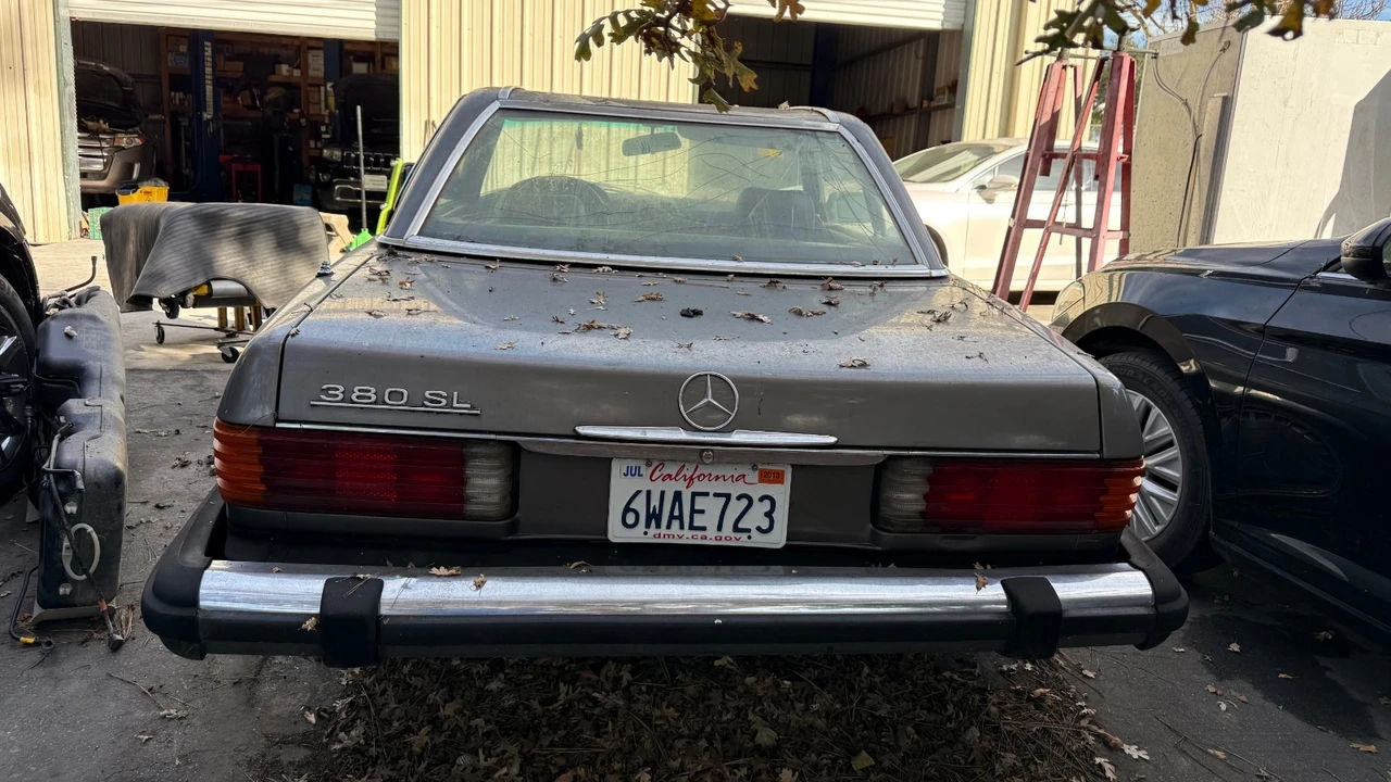 1981 Mercedes-Benz R107 SL-Class - Image 5 of 10