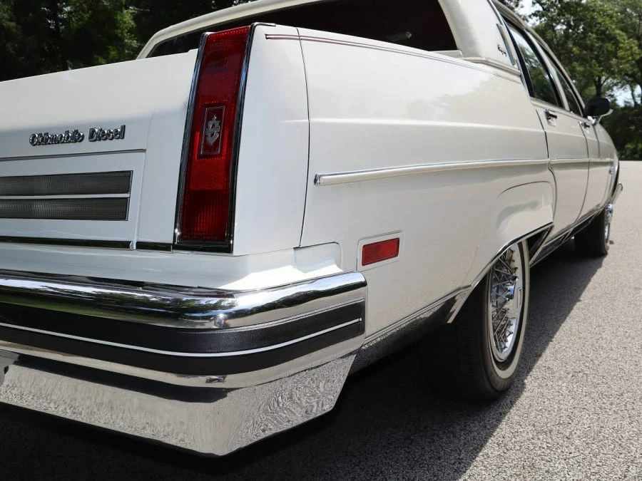 1981 Oldsmobile 98 - Image 17 of 31