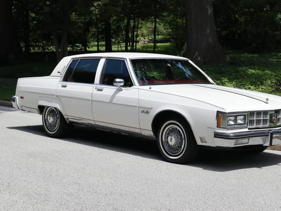 1981 Oldsmobile 98 - Image 21 of 31