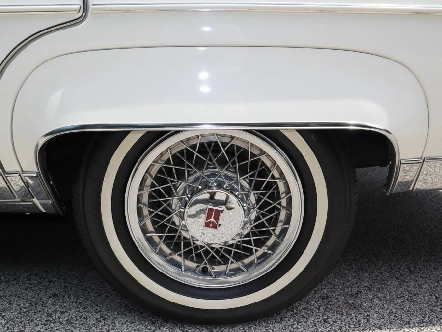 1981 Oldsmobile 98 - Image 30 of 31