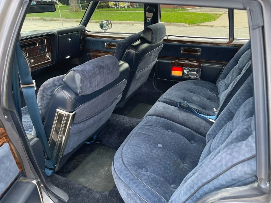 1981 Oldsmobile 98 - Image 13 of 14