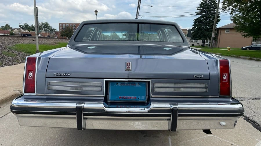 1981 Oldsmobile 98 - Image 5 of 14