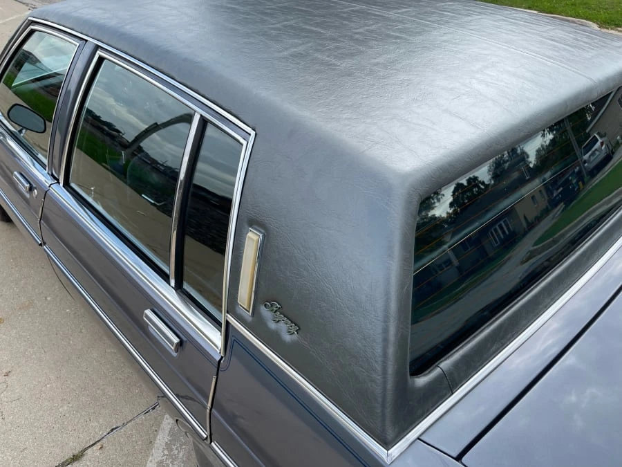 1981 Oldsmobile 98 - Image 9 of 14