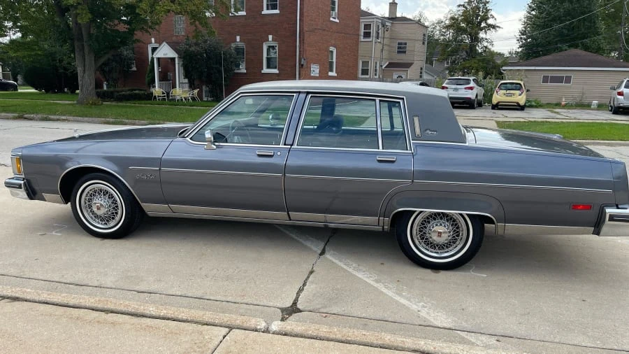1981 Oldsmobile 98 - Image 8 of 14