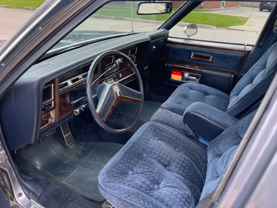 1981 Oldsmobile 98 - Image 10 of 14