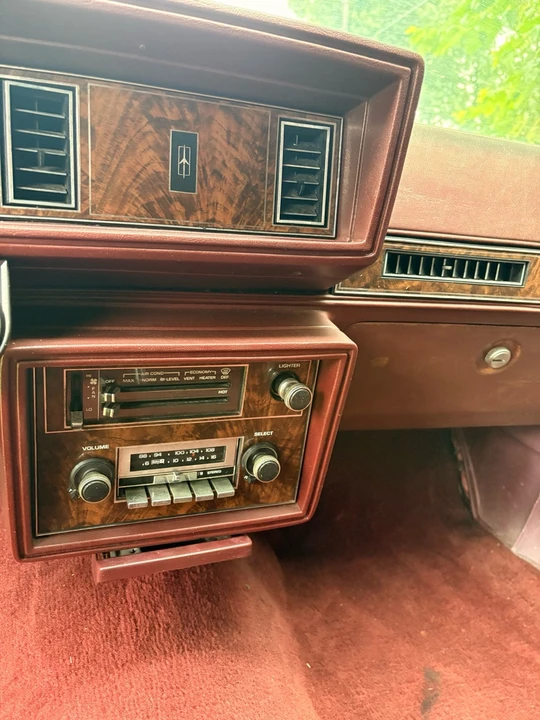 1981 Oldsmobile Cutlass 5th Gen - Image 13 of 21