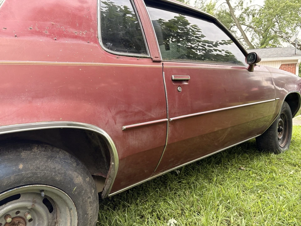 1981 Oldsmobile Cutlass 5th Gen - Image 10 of 21