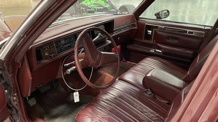 1981 Oldsmobile Cutlass 5th Gen - Image 3 of 7
