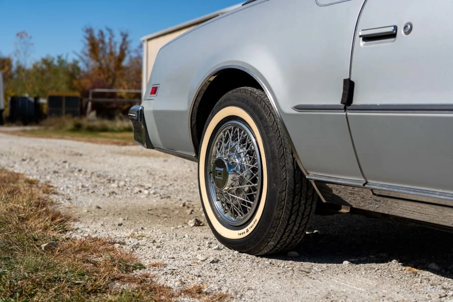 1981 Oldsmobile Toronado - Image 11 of 22