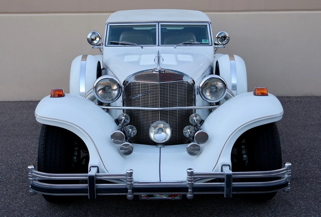 1981 Excalibur - Image 3 of 21