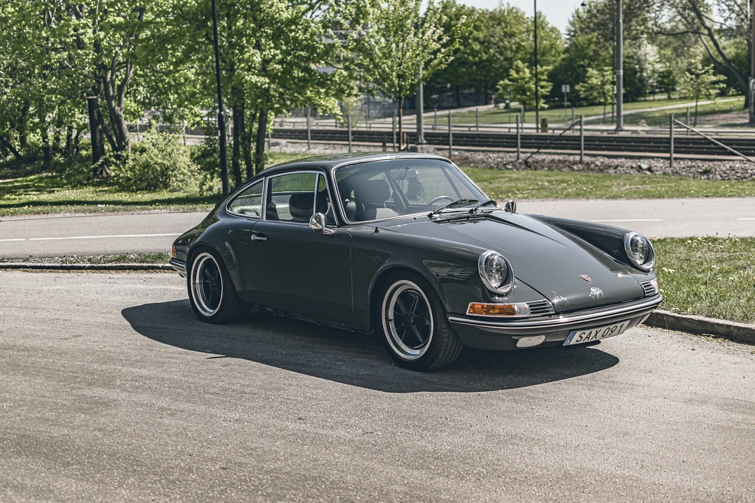1986 Porsche 911 Carrera 3.2 - Image 10 of 31