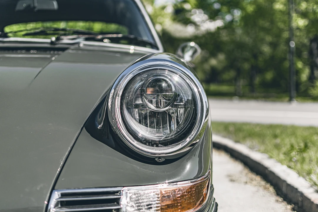 1986 Porsche 911 Carrera 3.2 - Image 11 of 31