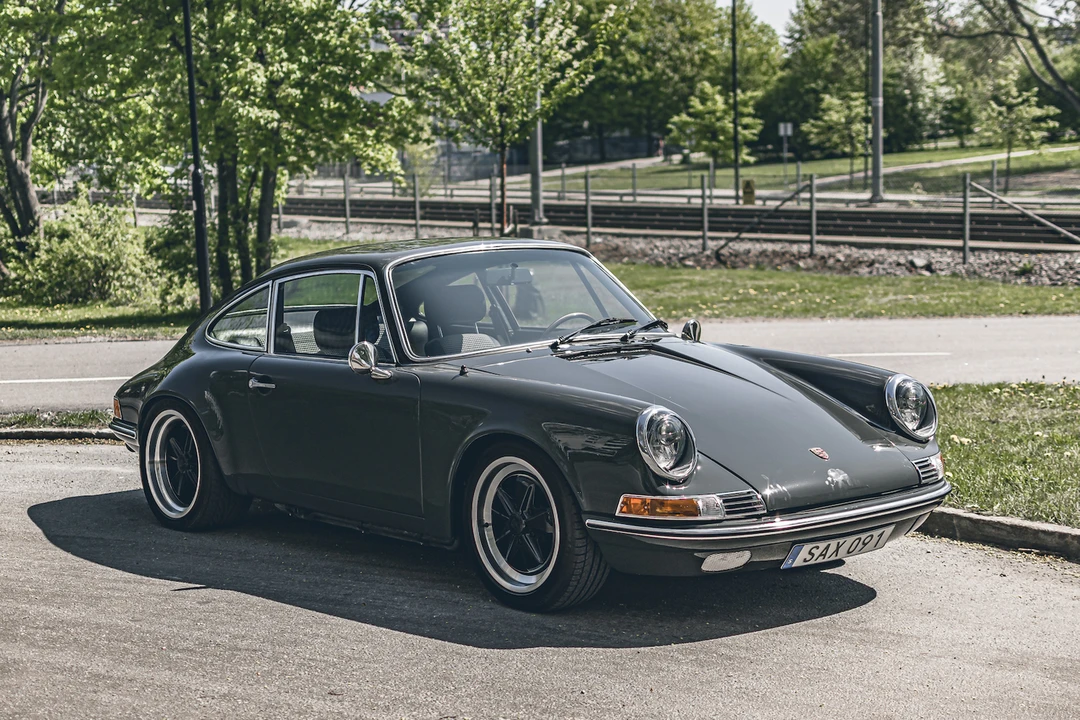 1986 Porsche 911 Carrera 3.2 - Image 2 of 31