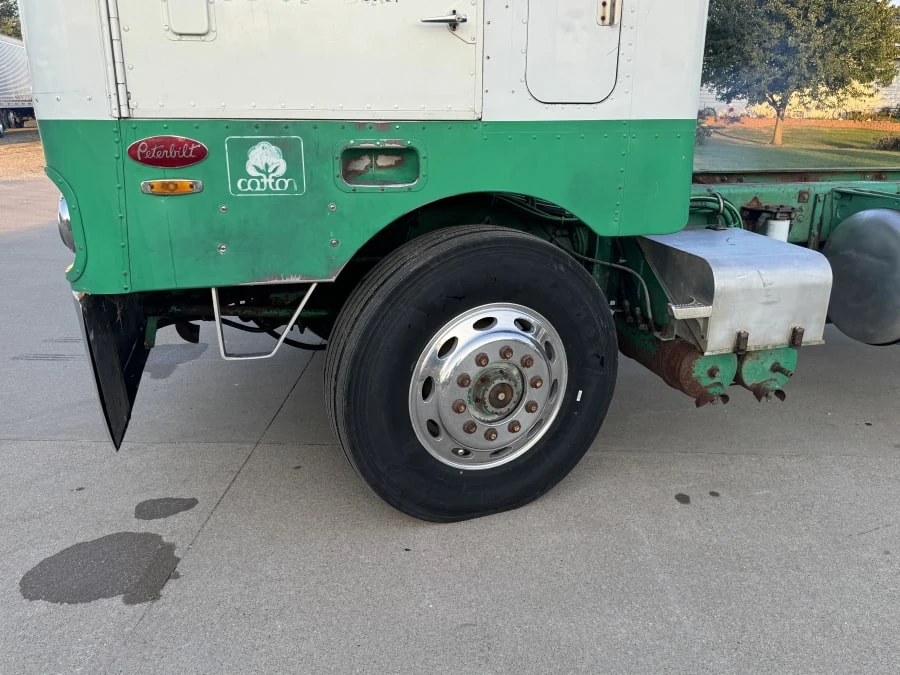 1981 Peterbilt - Image 11 of 29