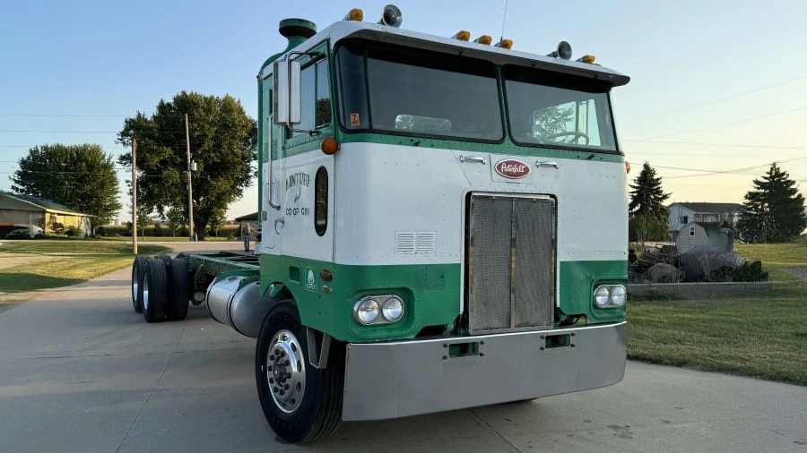 1981 Peterbilt - Image 3 of 29