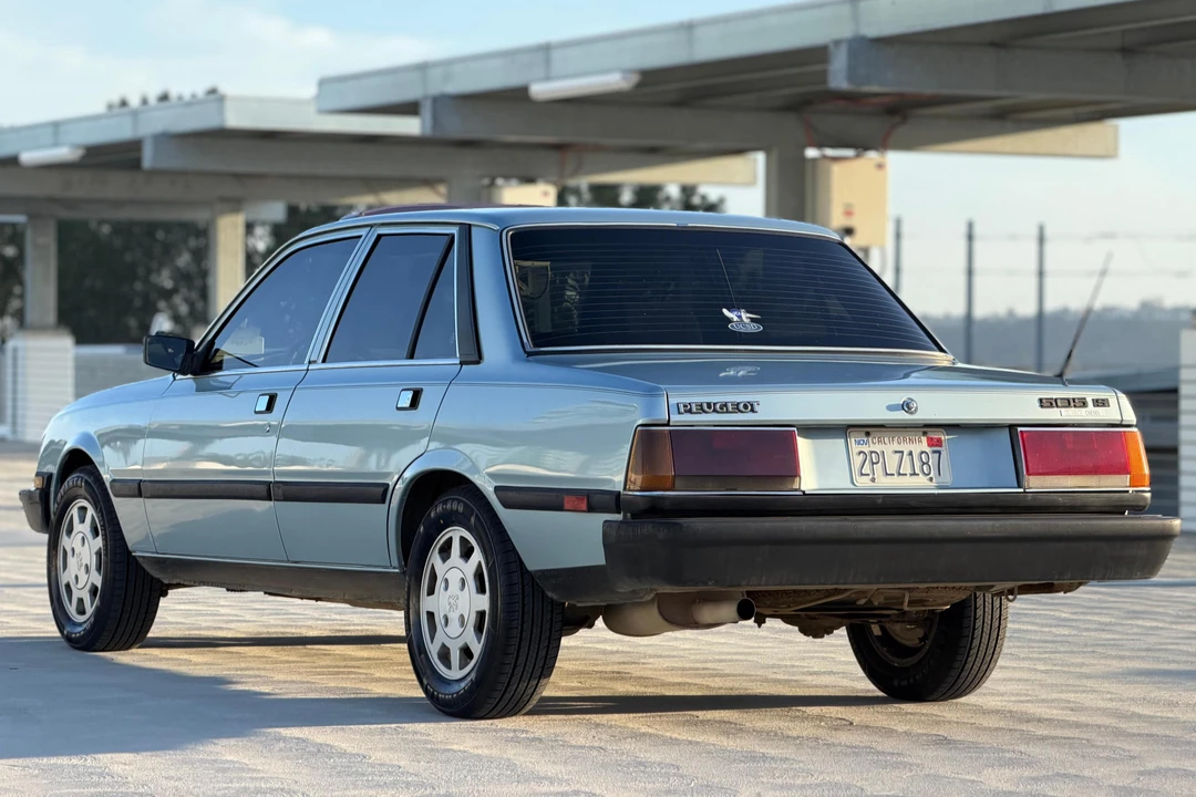 1981 Peugeot 504 - Image 4 of 31