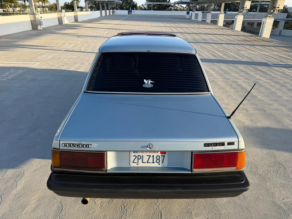 1981 Peugeot 504 - Image 17 of 31