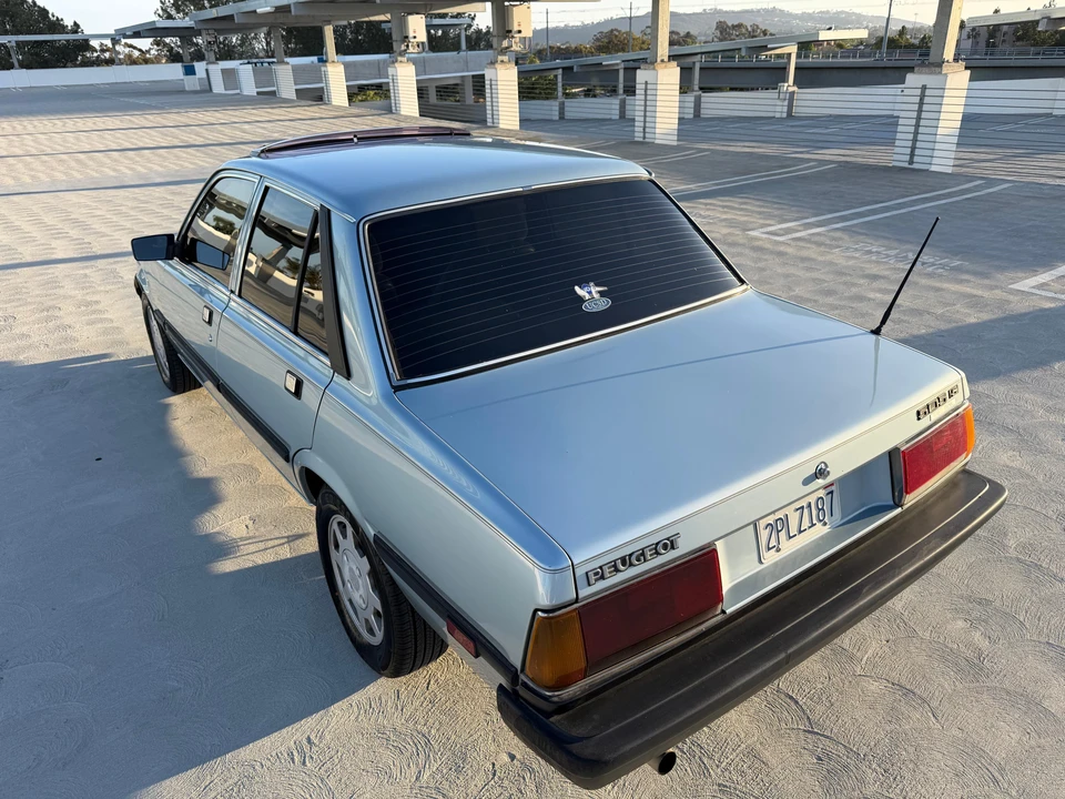 1981 Peugeot 504 - Image 16 of 31