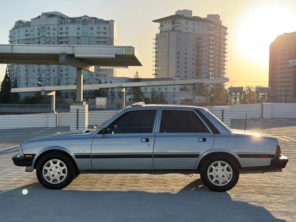 1981 Peugeot 504 - Image 13 of 31