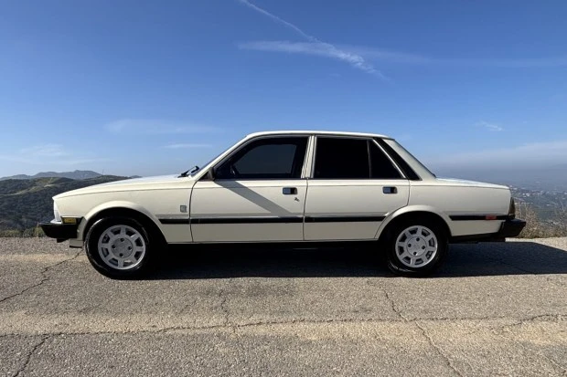 1981 Peugeot - Image 3 of 8